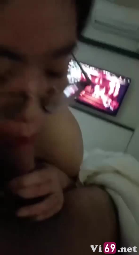 Xuất Tinh Vào Miệng Em Rau Dâm Kính Cận