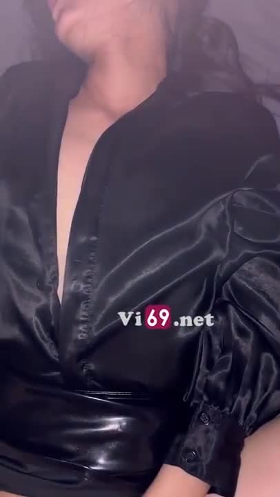 Nện em đồng nghiệp sau tiệc tất niên