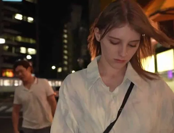 Trêu chọc gấu tây không được, thanh niên biến thái bắt cóc về nhà