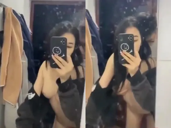 Gái xinh vú đẹp địt trộm ny cho thằng bạn thân làm tình trong toilet